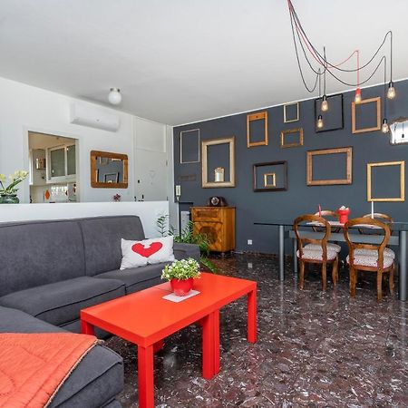 Udine Viale Venezia Huge Red Apartment Esterno foto
